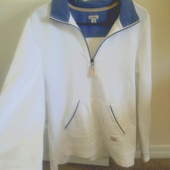 L.L. Bean Women's White and Blue Sweater - Picture 1 of 5